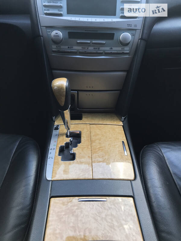 Седан Toyota Camry 2007 в Киеве