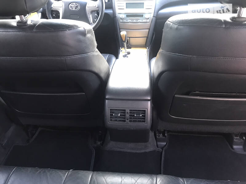 Седан Toyota Camry 2007 в Киеве