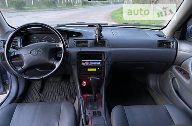 Седан Toyota Camry 1997 в Черкасах
