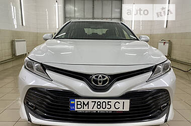 Седан Toyota Camry 2020 в Сумах