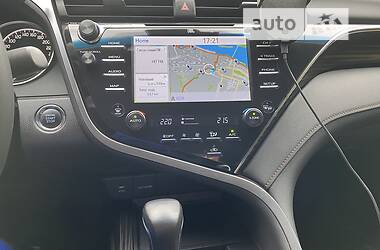 Седан Toyota Camry 2017 в Дніпрі