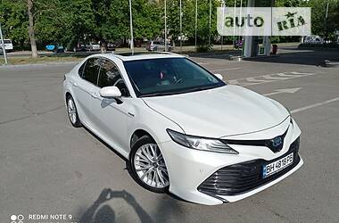 Седан Toyota Camry 2019 в Одессе