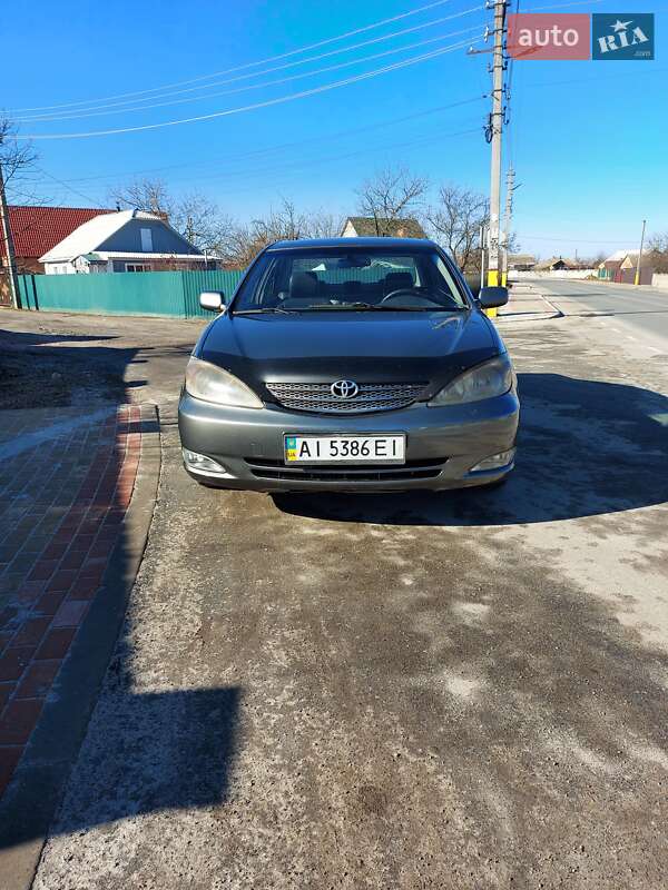 Седан Toyota Camry 2002 в Києві
