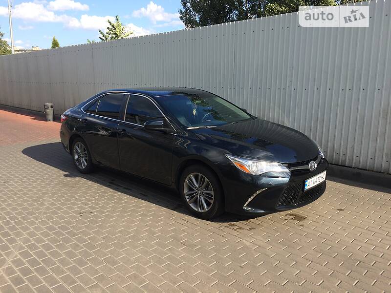 Toyota Camry 2016