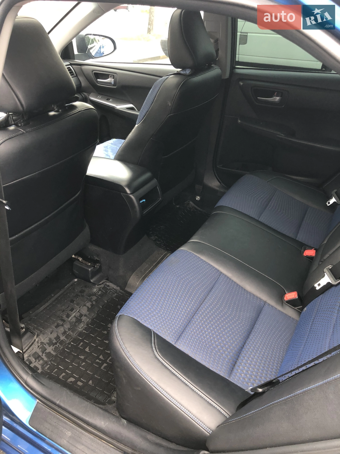 2015 Toyota Camry - мініатюра 4
