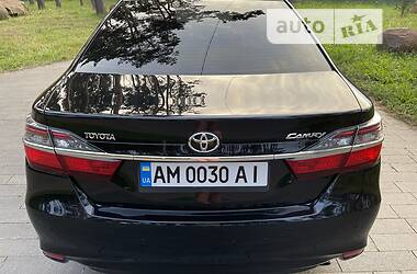 Седан Toyota Camry 2014 в Житомире