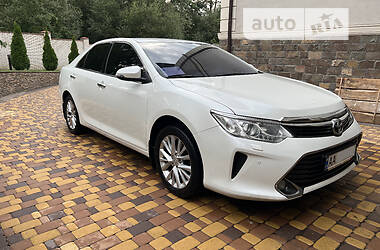 Седан Toyota Camry 2015 в 