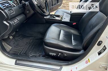 Седан Toyota Camry 2015 в 