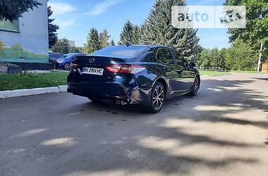 Седан Toyota Camry 2019 в 