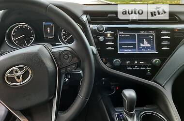 Седан Toyota Camry 2019 в 