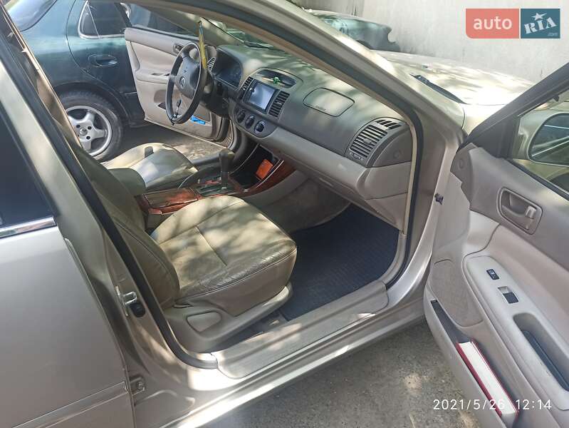 Седан Toyota Camry 2003 в Одессе