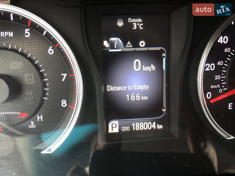 Седан Toyota Camry 2015 в Вознесенську