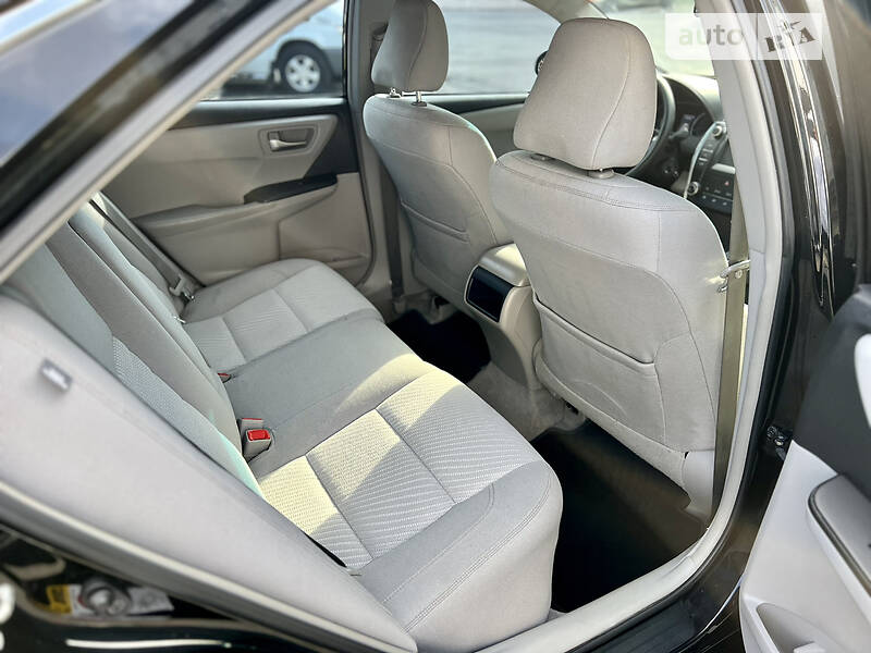 Седан Toyota Camry 2016 в Вінниці