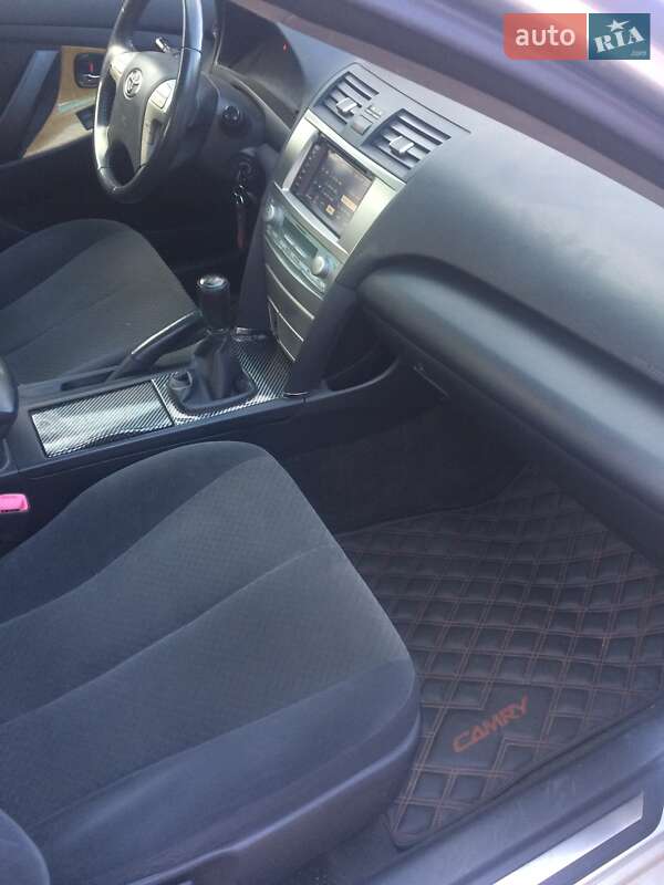 Седан Toyota Camry 2007 в Черкасах