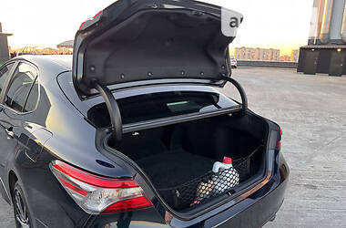 Седан Toyota Camry 2018 в 