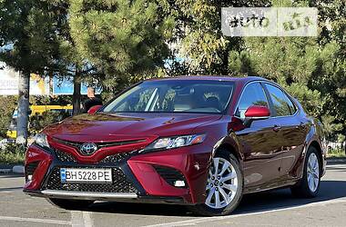 Седан Toyota Camry 2017 в Одессе