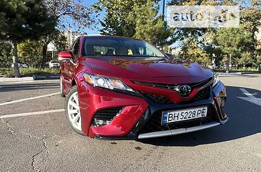 Седан Toyota Camry 2017 в Одессе
