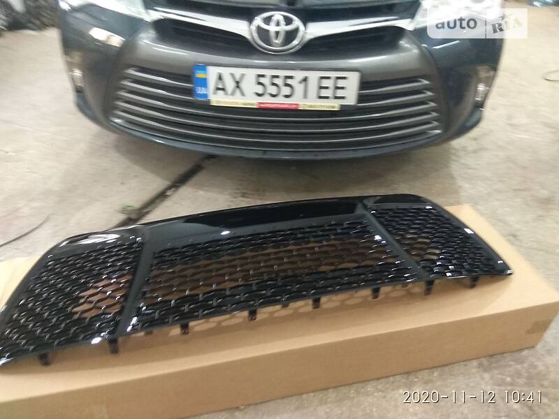 Седан Toyota Camry 2016 в Харкові