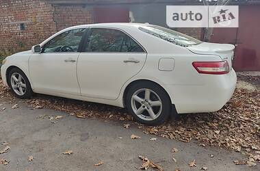 Седан Toyota Camry 2011 в Умани