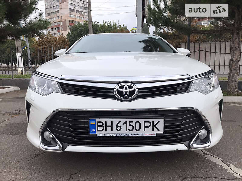 Седан Toyota Camry 2016 в Одесі