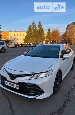 Седан Toyota Camry 2018 в Василькове