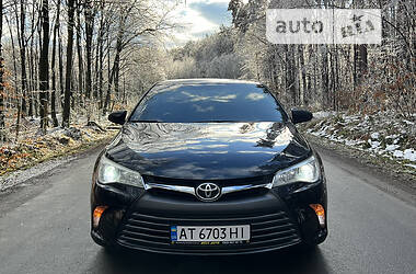 Седан Toyota Camry 2014 в Ивано-Франковске