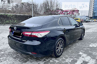 Седан Toyota Camry 2021 в Тернополе