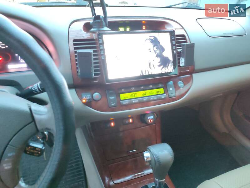 Седан Toyota Camry 2004 в Слов'янську