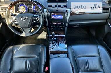 Седан Toyota Camry 2014 в 