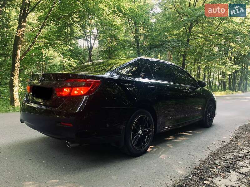 Седан Toyota Camry 2011 в Львові фото 12 Седан Toyota Camry 2011 в Львові
