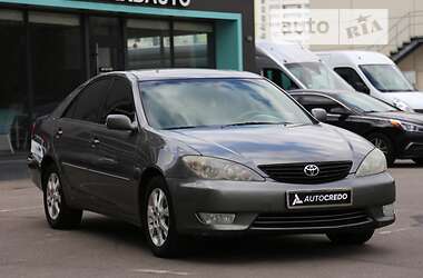 Седан Toyota Camry 2005 в Харкові