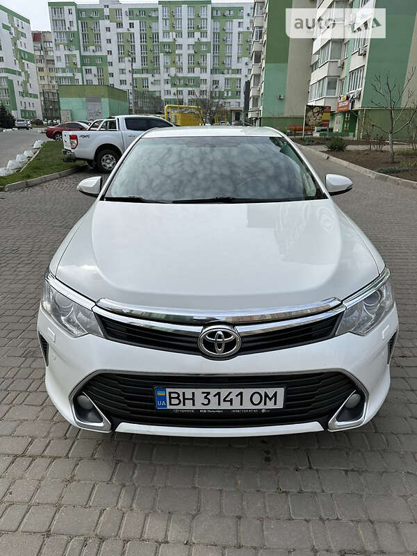 Седан Toyota Camry 2015 в Одесі