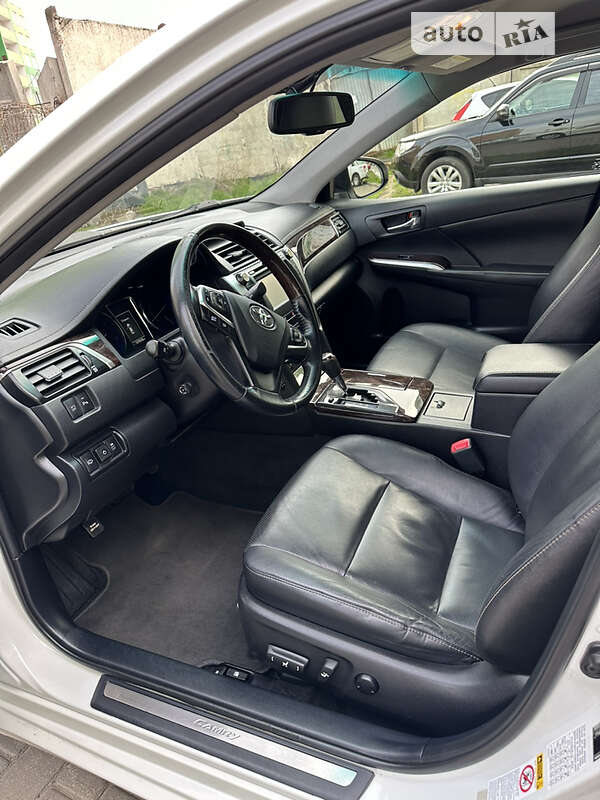 Седан Toyota Camry 2015 в Одесі