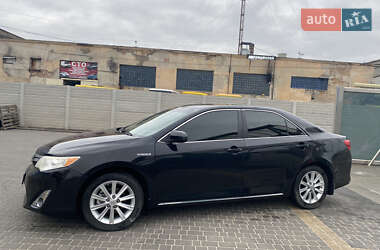 Седан Toyota Camry 2014 в 