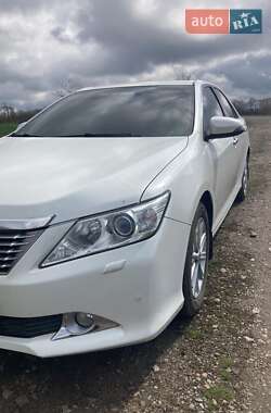 Седан Toyota Camry 2011 в Кривом Озере