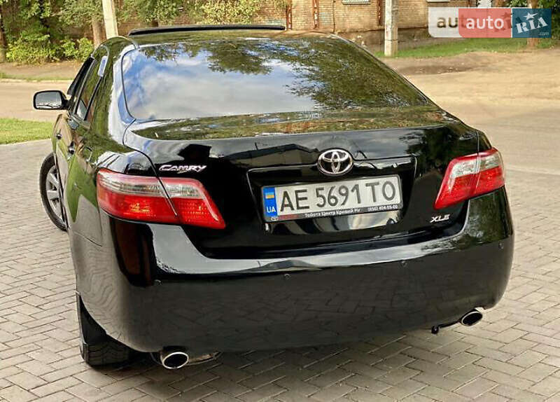 Седан Toyota Camry 2006 в Хмельницькому