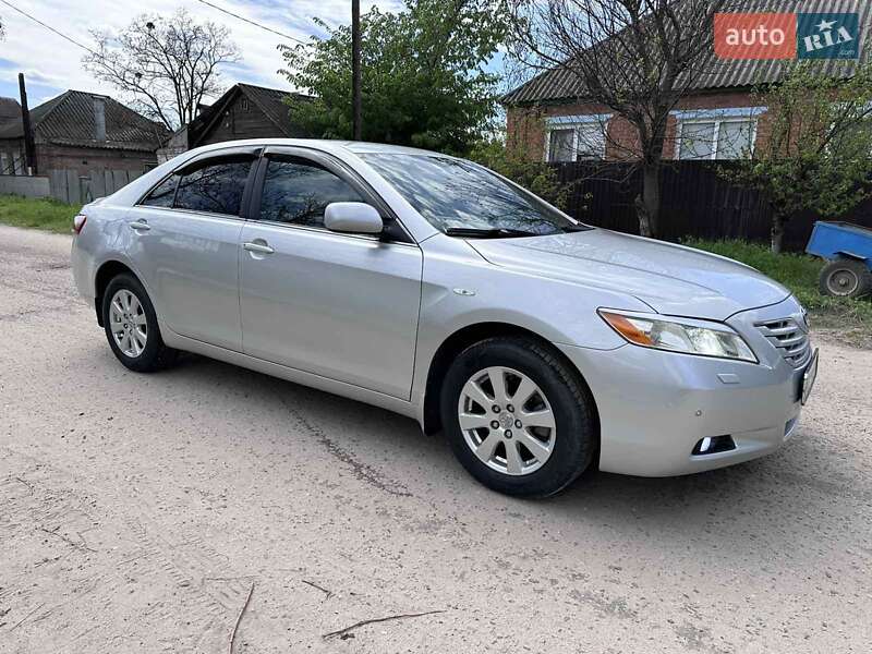 Седан Toyota Camry 2008 в Харькове