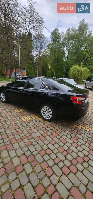 Седан Toyota Camry 2013 в Вінниці