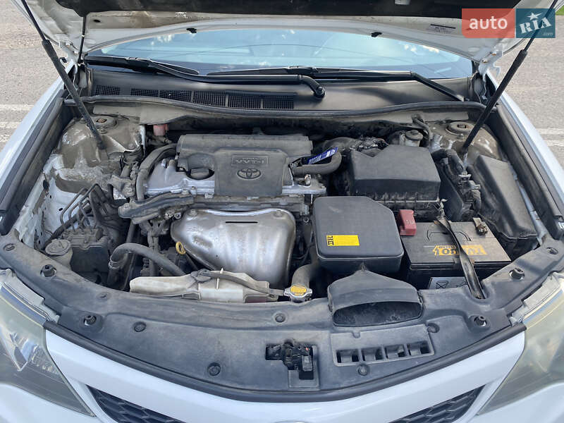 Седан Toyota Camry 2013 в Полтаві фото 11 Седан Toyota Camry 2013 в Полтаві