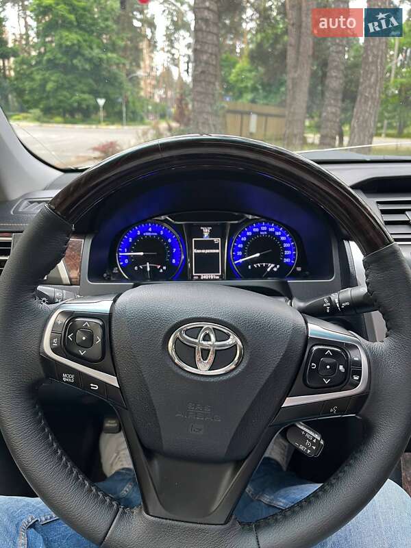Седан Toyota Camry 2014 в Киеве фото 14 Седан Toyota Camry 2014 в Киеве
