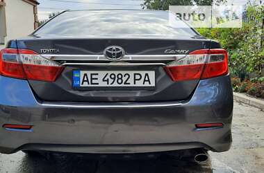 Toyota camry 2013 года