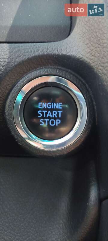 Седан Toyota Camry 2015 в Полтаві