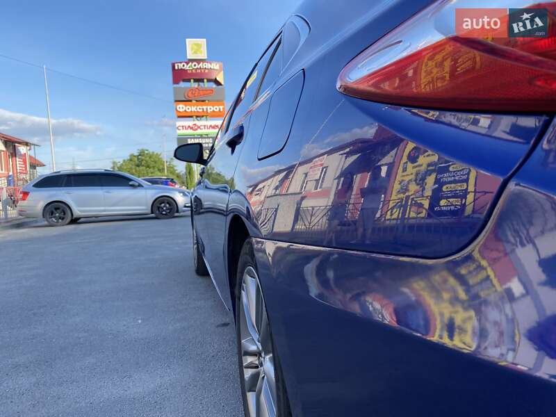 Седан Toyota Camry 2014 в Тернополе