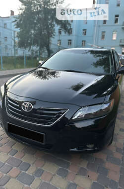 Седан Toyota Camry 2006 в Чернигове