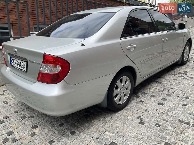 Toyota Camry 2004