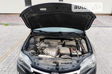 Седан Toyota Camry 2015 в 