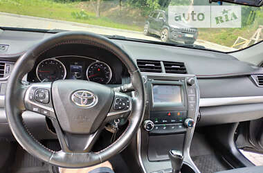 Седан Toyota Camry 2015 в 
