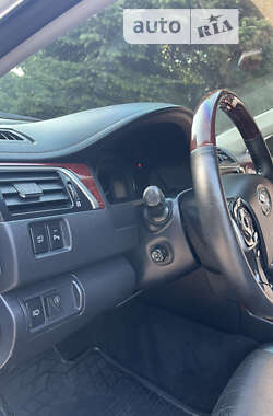 Седан Toyota Camry 2012 в 