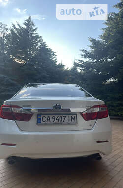 Седан Toyota Camry 2012 в 