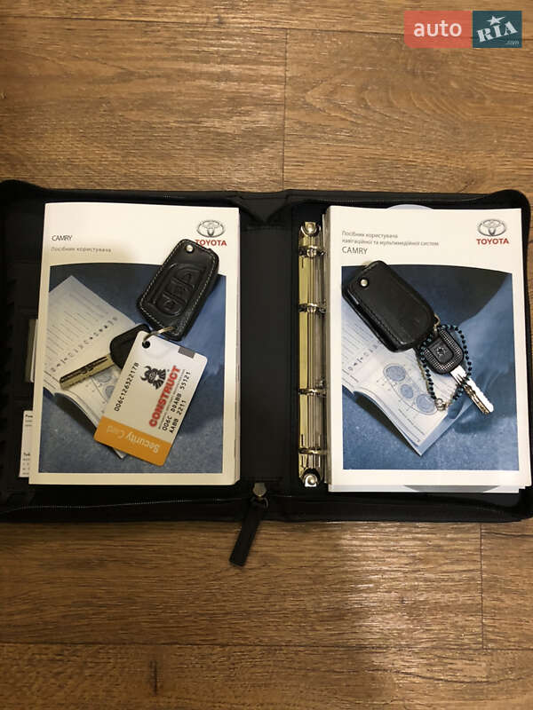 Седан Toyota Camry 2014 в Житомирі